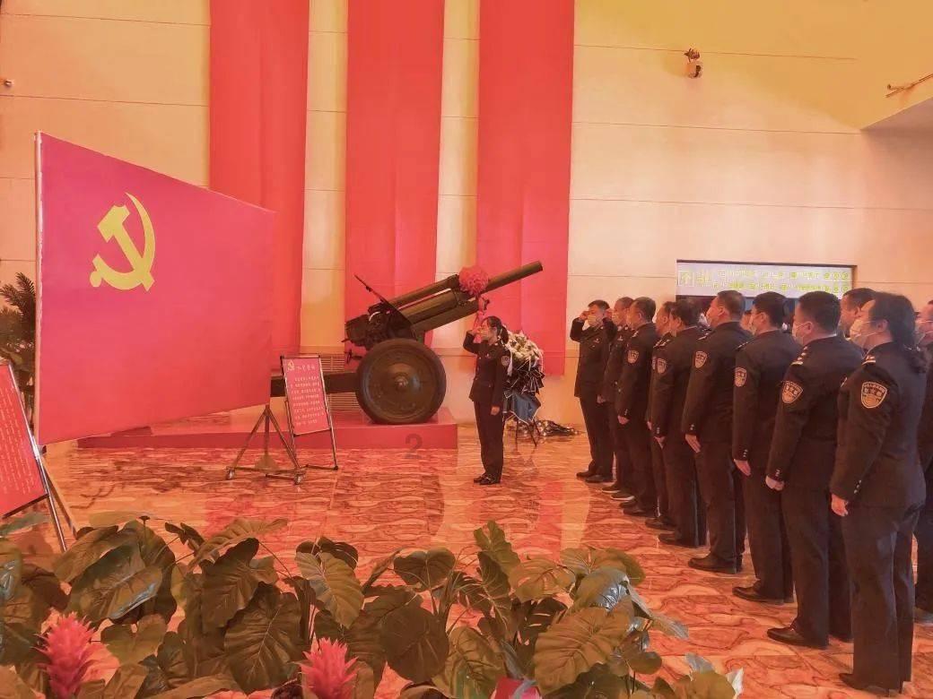 卑鄙的小妖精